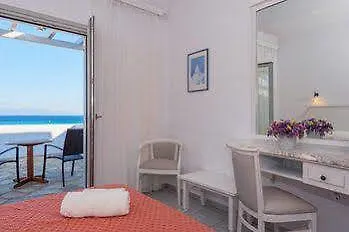 Myconian Sunrise Relais & Chateaux Hotel Agrari