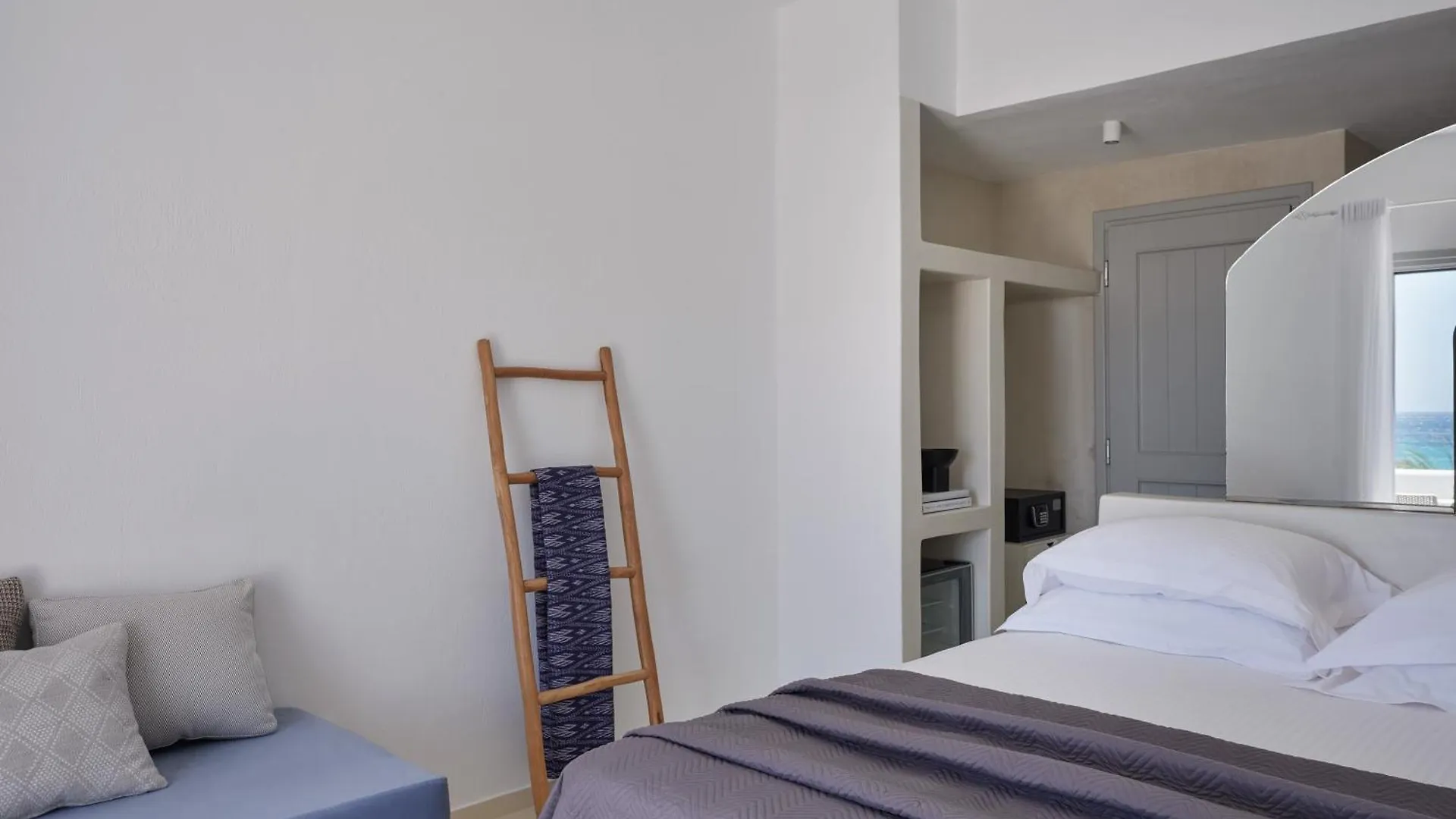 Myconian Sunrise Relais & Chateaux Hotel Agrari