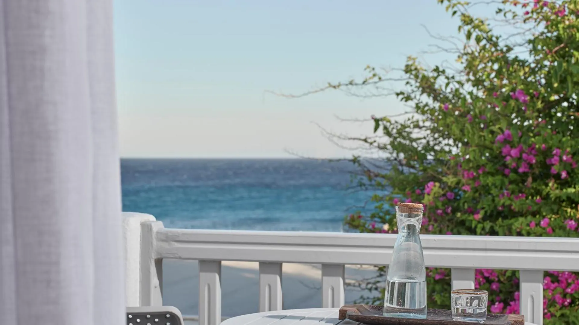 Myconian Sunrise Relais & Chateaux Hotel Agrari