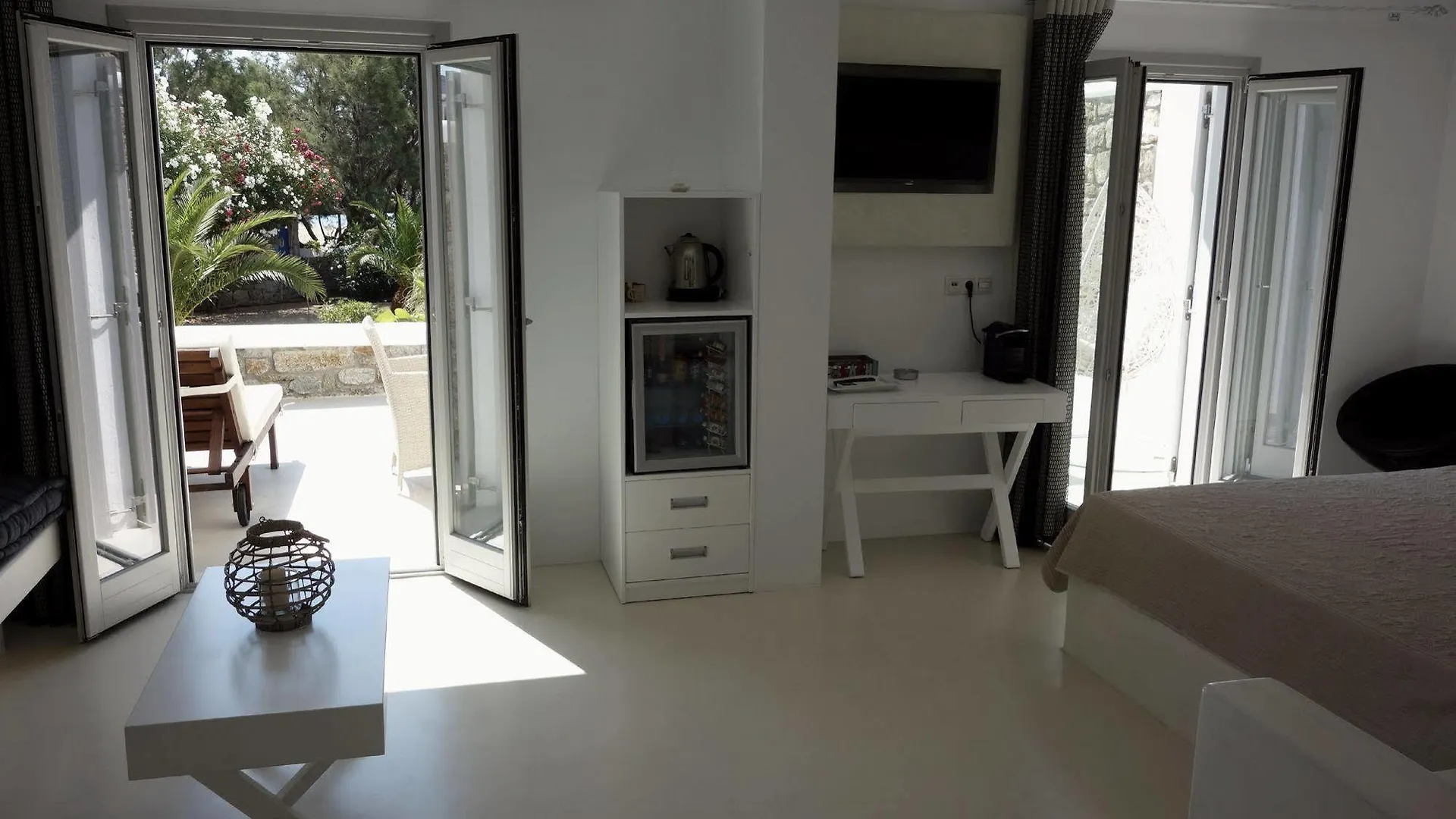 Myconian Sunrise Relais & Chateaux Hotel Agrari  Greece