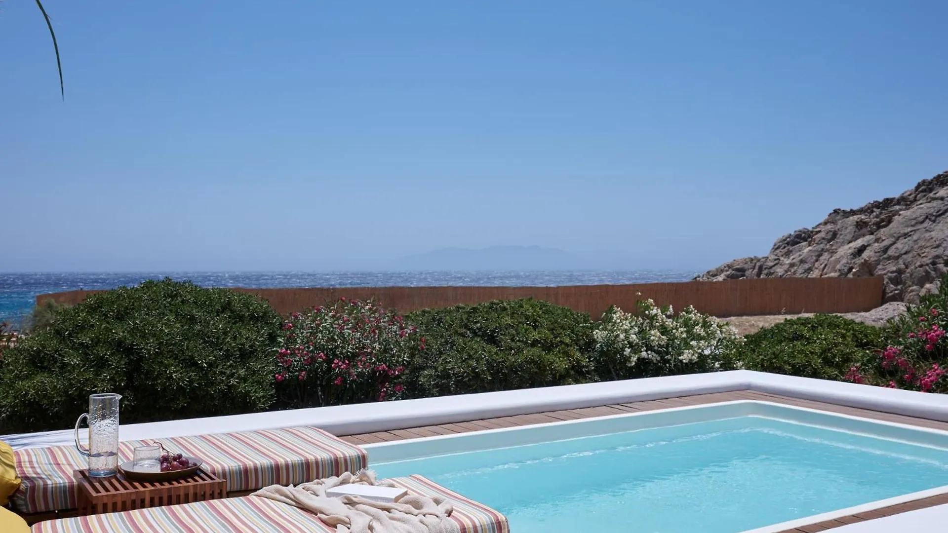 Myconian Sunrise Relais & Chateaux Hotel Agrari