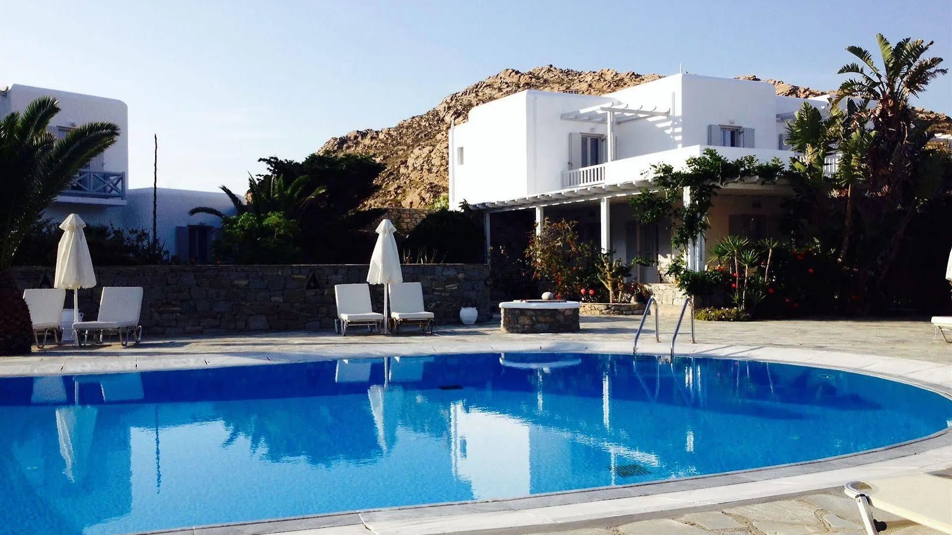 Myconian Sunrise Relais & Chateaux Hotel Agrari