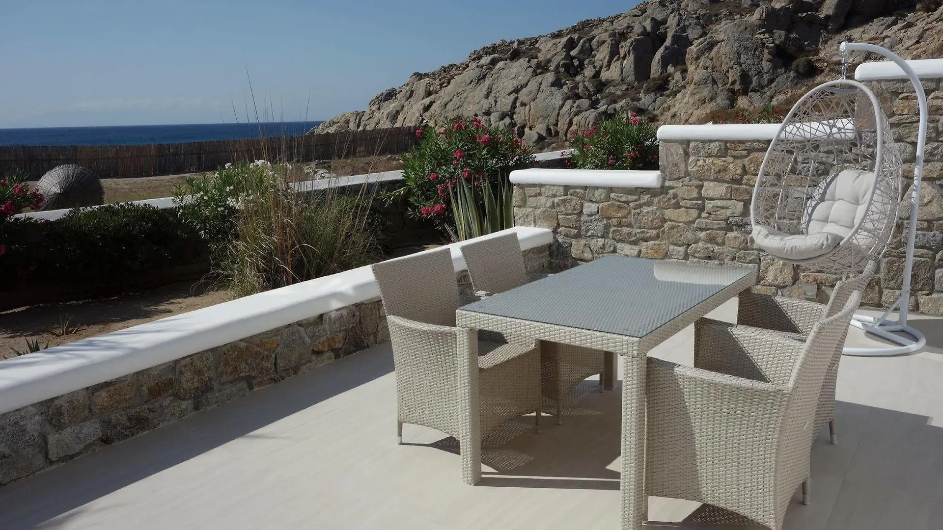 Myconian Sunrise Relais & Chateaux Hotel Agrari